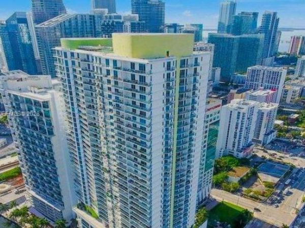 185 SW 7th St, Unit 3206, Miami, FL 33130