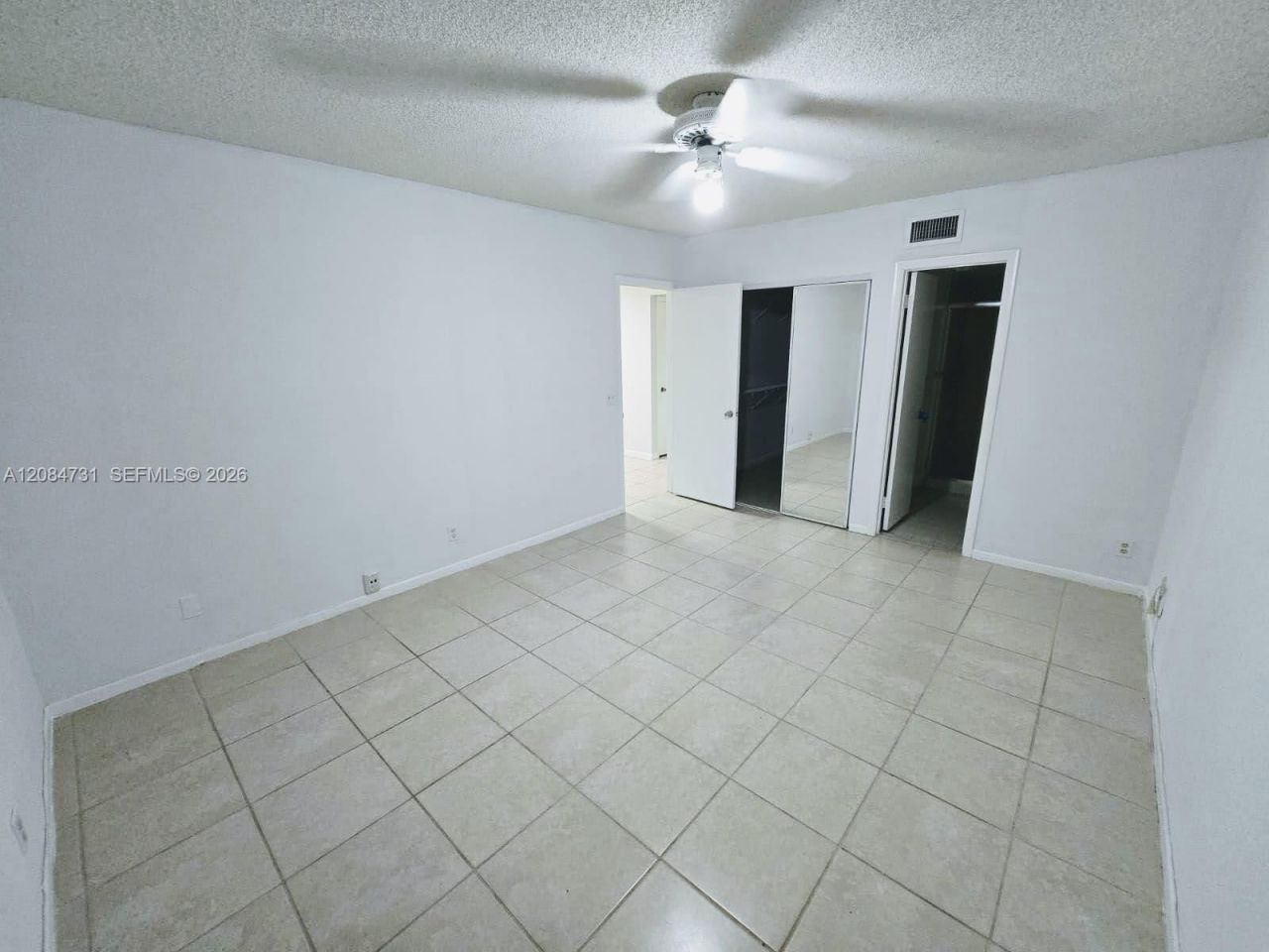 8701 Wiles Rd, Unit 305, Coral Springs, FL 33067 Photo