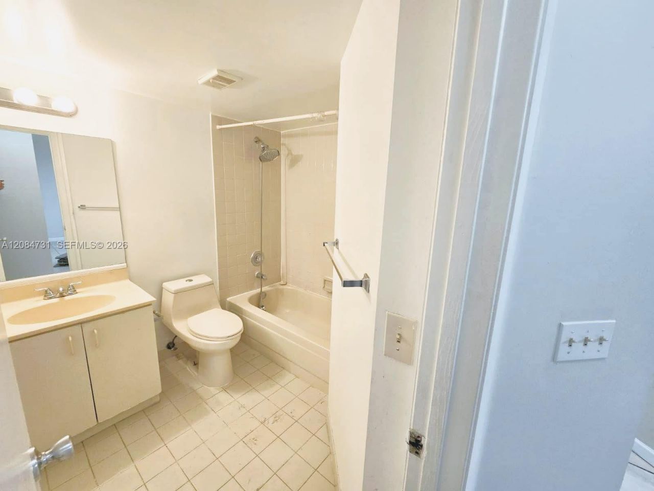 8701 Wiles Rd, Unit 305, Coral Springs, FL 33067 Photo