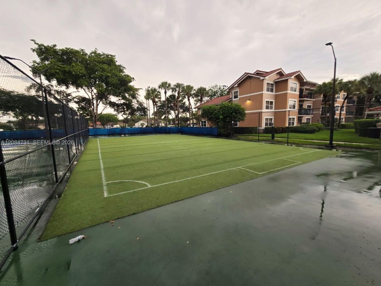 8701 Wiles Rd, Unit 305, Coral Springs, FL 33067 Photo