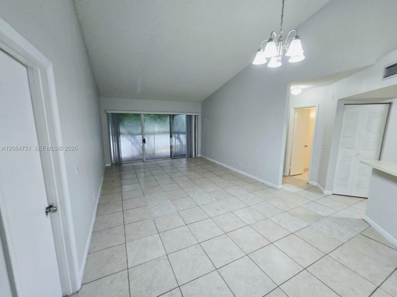 8701 Wiles Rd, Unit 305, Coral Springs, FL 33067 Photo