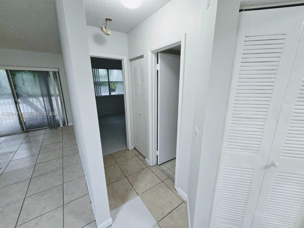 8701 Wiles Rd, Unit 305, Coral Springs, FL 33067 Photo