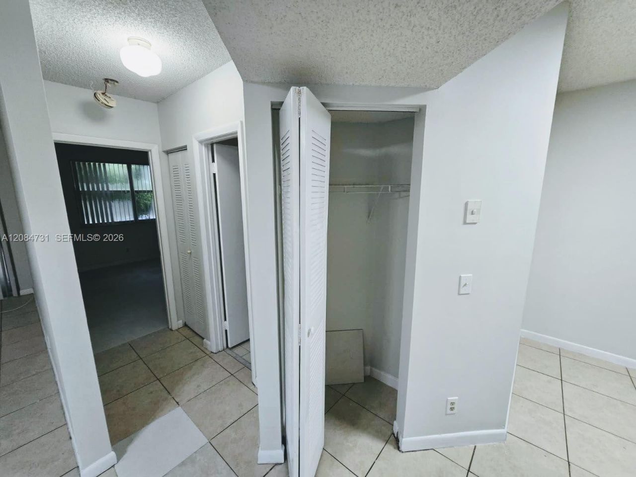 8701 Wiles Rd, Unit 305, Coral Springs, FL 33067 Photo