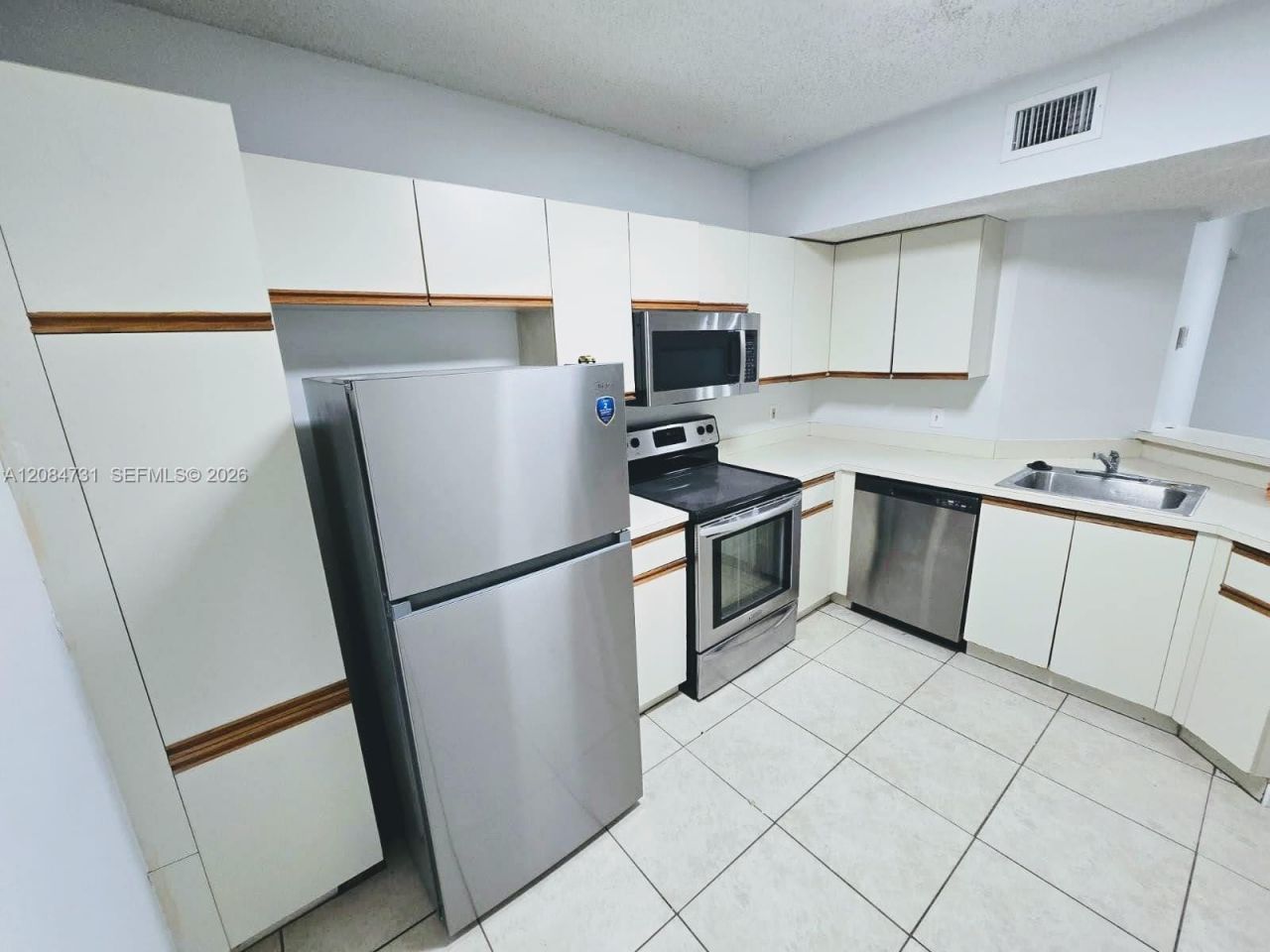 8701 Wiles Rd, Unit 305, Coral Springs, FL 33067 Photo