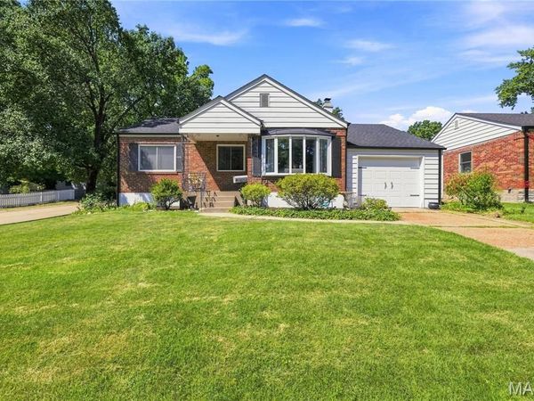 1341 Pinetree Lane , St Louis, MO 63119