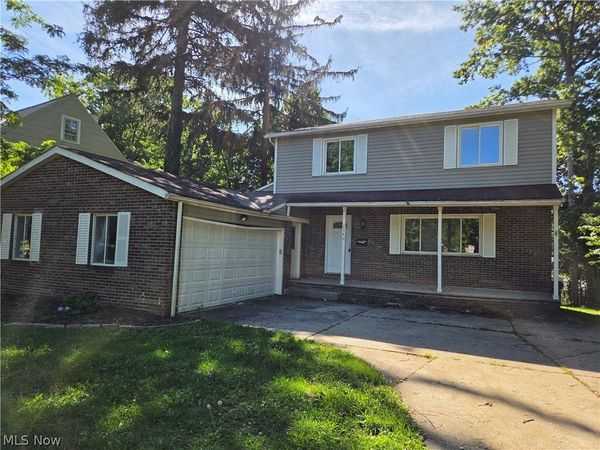 2540 Charney Road , University Heights, OH 44118