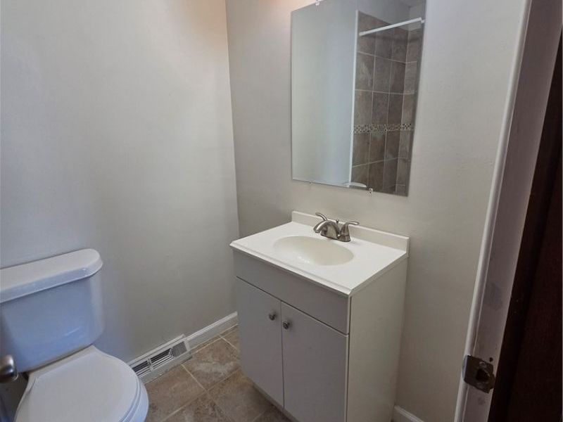 2540 Charney Road, University Heights, OH 44118 Photo 15