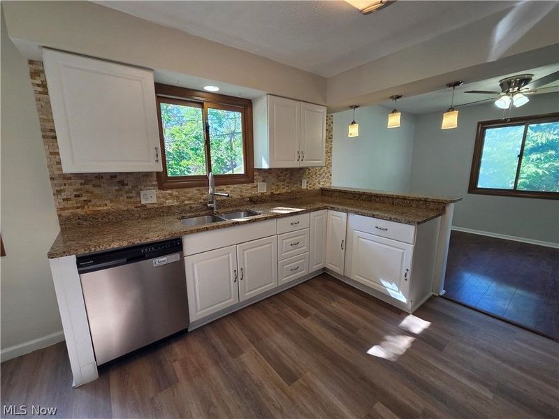 2540 Charney Road, University Heights, OH 44118 Photo 6