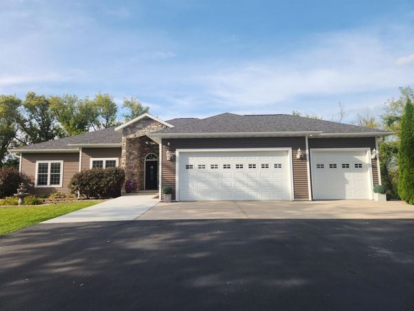 E9722 N Reedsburg Road, Reedsburg, WI 53959