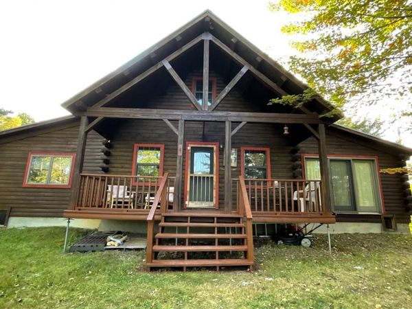 4 Moose Point Road, Jackman, ME 04945