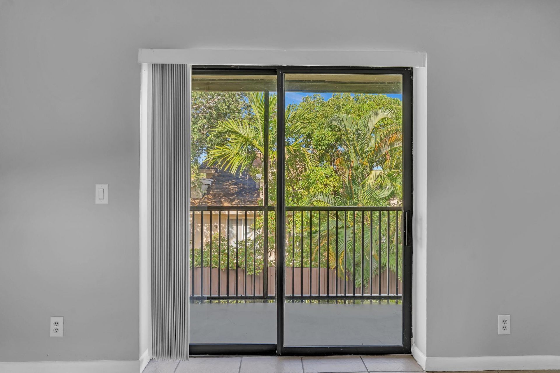 21904 Lake Forest Circle, Unit 202, Boca Raton, FL 33433 Photo