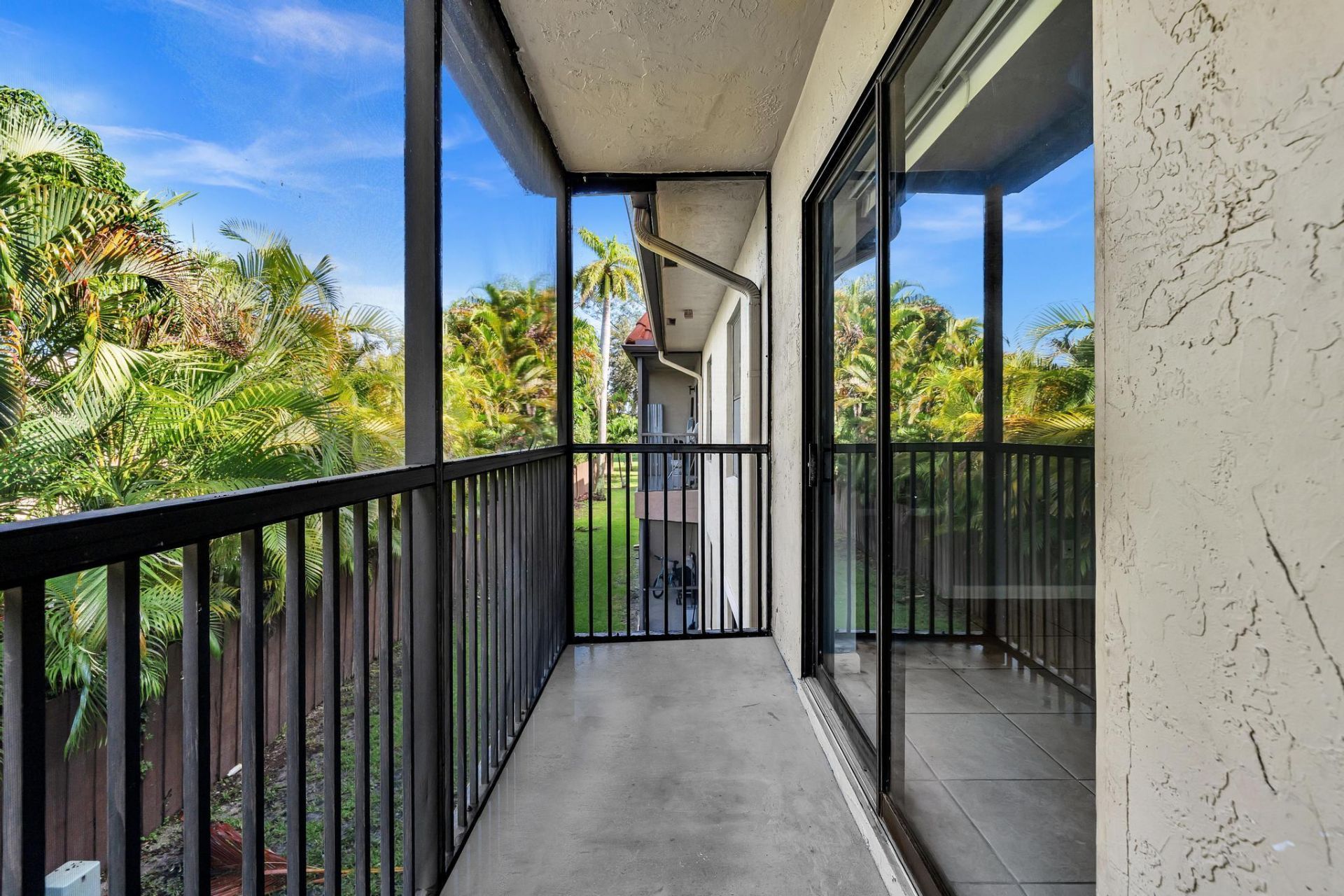21904 Lake Forest Circle, Unit 202, Boca Raton, FL 33433 Photo
