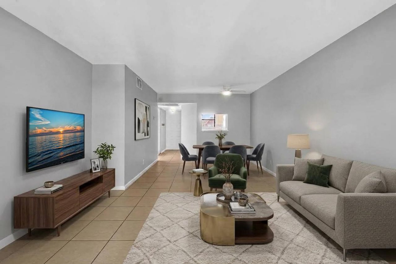 21904 Lake Forest Circle, Unit 202, Boca Raton, FL 33433 Photo