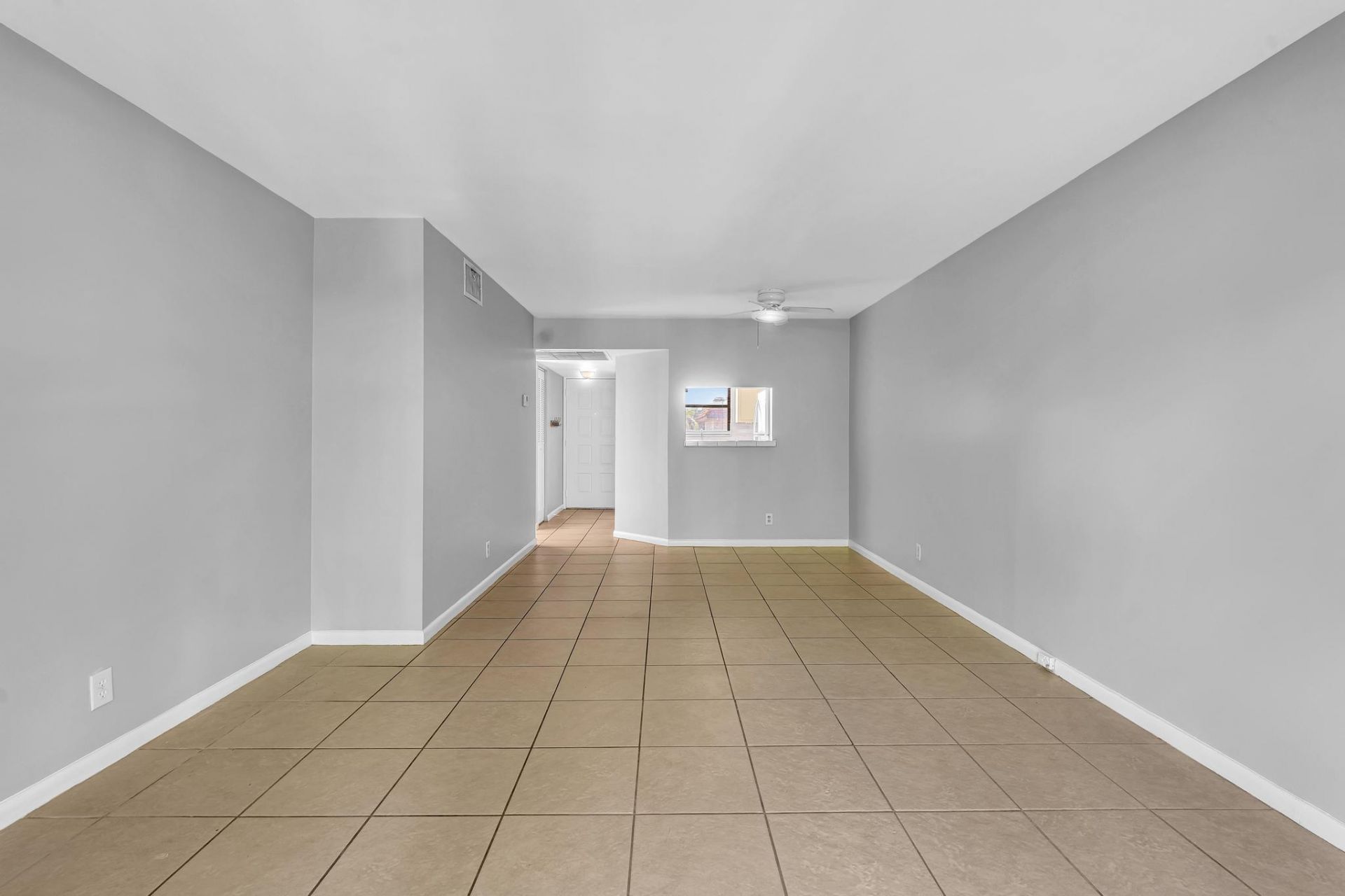 21904 Lake Forest Circle, Unit 202, Boca Raton, FL 33433 Photo