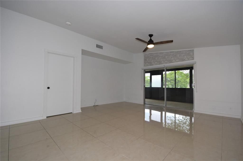 514 Woodgate Circle, Unit C, Sunrise, FL 33326 Photo