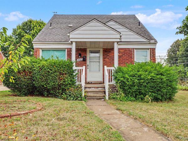 3365 Linden Street , Dearborn, Mi 48124