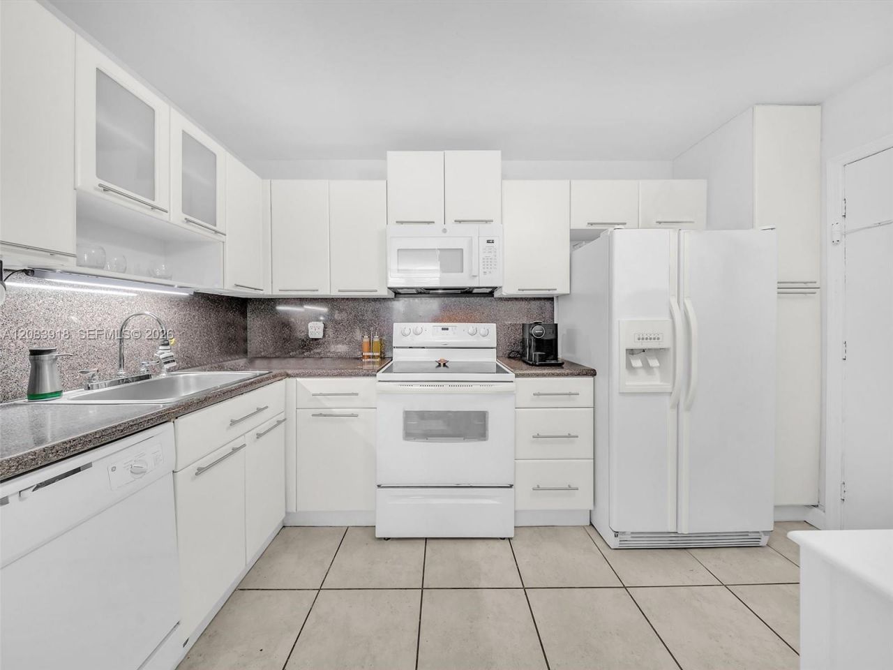 2016 Bay Dr, Unit 203, Miami Beach, FL 33141 Photo