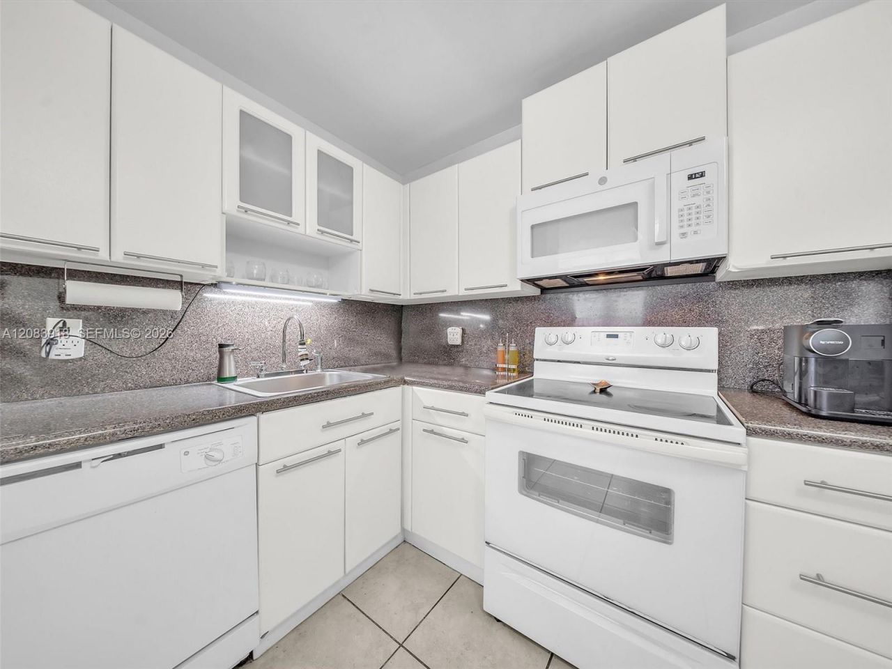 2016 Bay Dr, Unit 203, Miami Beach, FL 33141 Photo