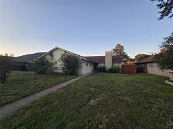 1813 Eastfield Drive , Richardson, TX 75081