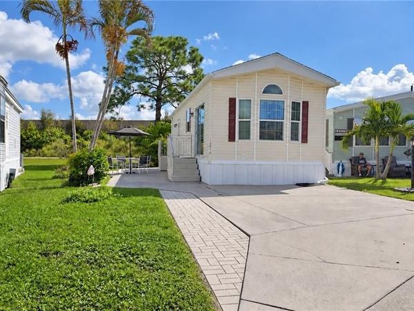10915 Snowy Egret CIR, ESTERO, FL 33928