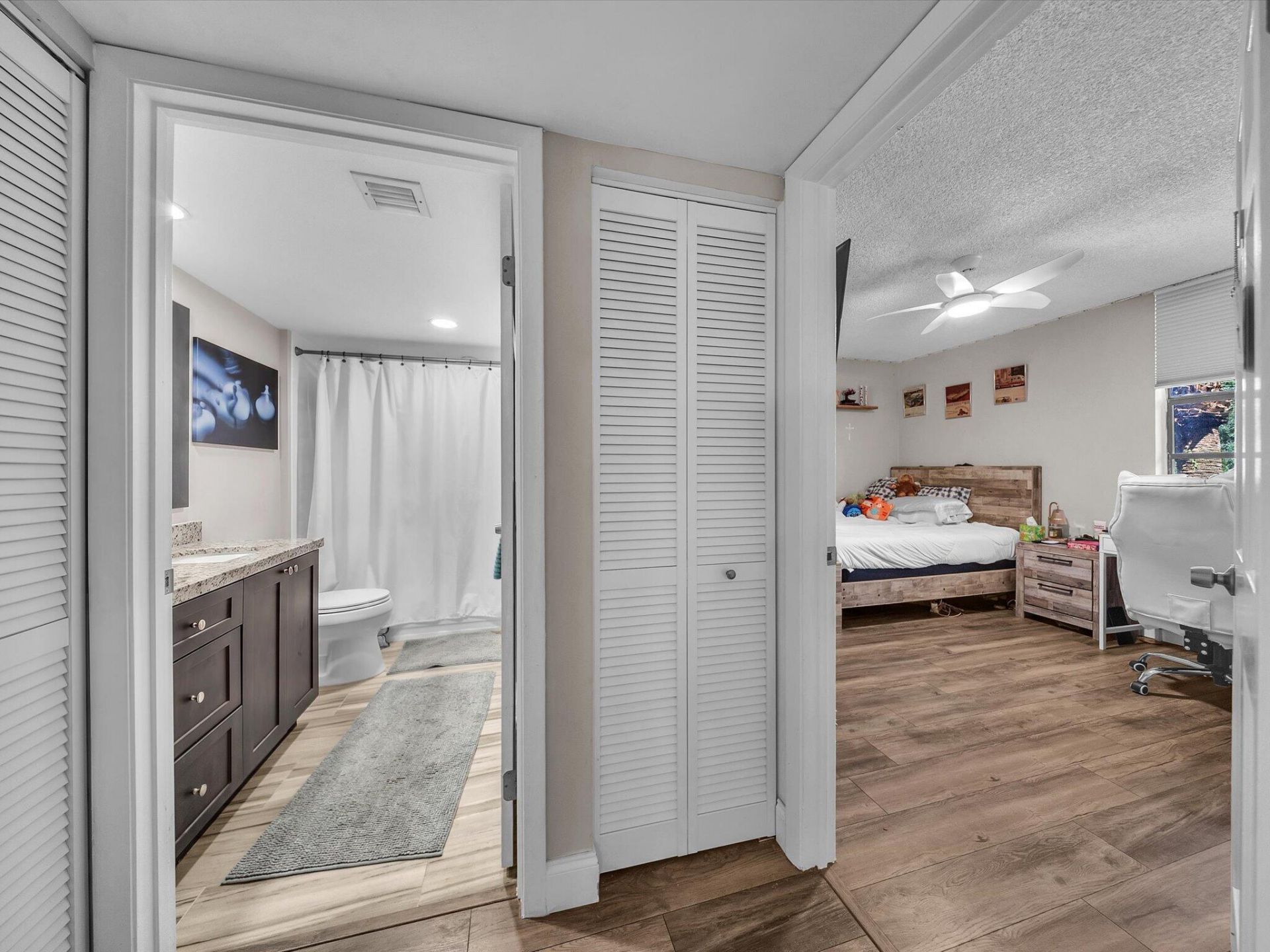 1701 Whitehall Drive, Unit 302, Davie, FL 33324 Photo