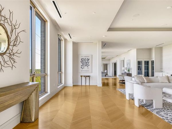 4205 Buena Vista Street, Unit 501, Dallas, TX 75205