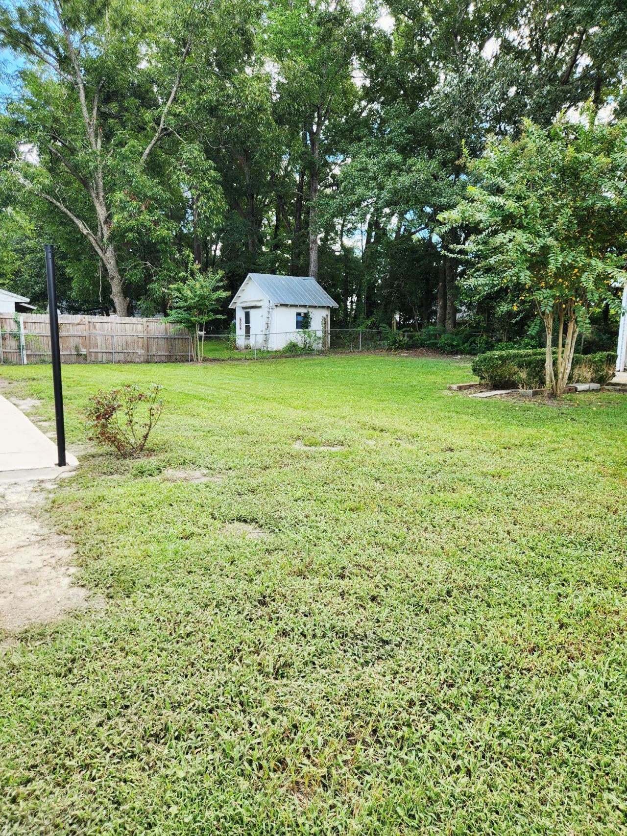 221 Farm Road Photo 18