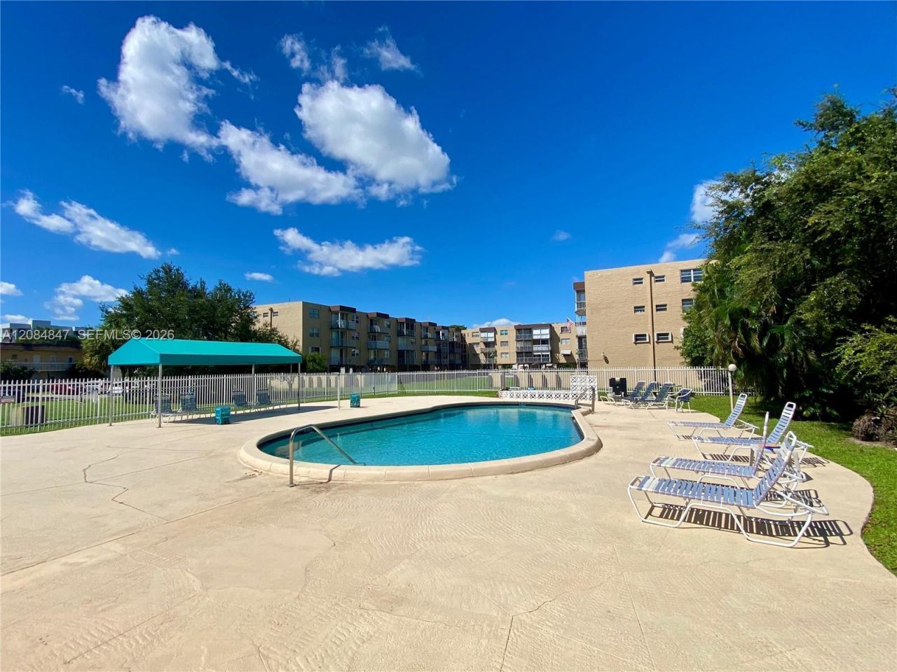 1200 Tallwood Ave, Unit 102, Hollywood, FL 33021 Photo