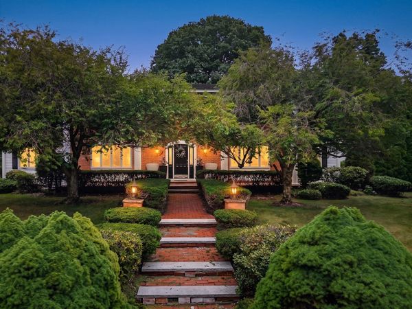 42 Mountain View Road, Leominster, MA 01453