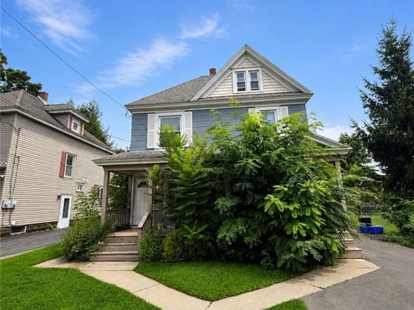 231-233 East Avenue , Minoa, NY 13116
