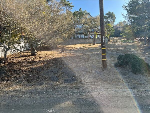 13 Tweed Avenue, Cambria, CA 93428