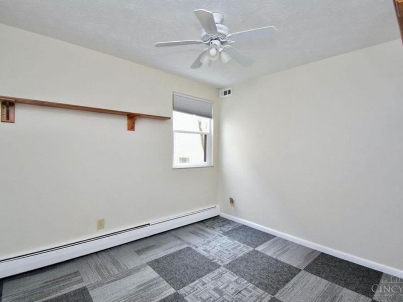 4908 Chalet Drive, Unit 403, Saint Bernard, OH 45217 Photo 13