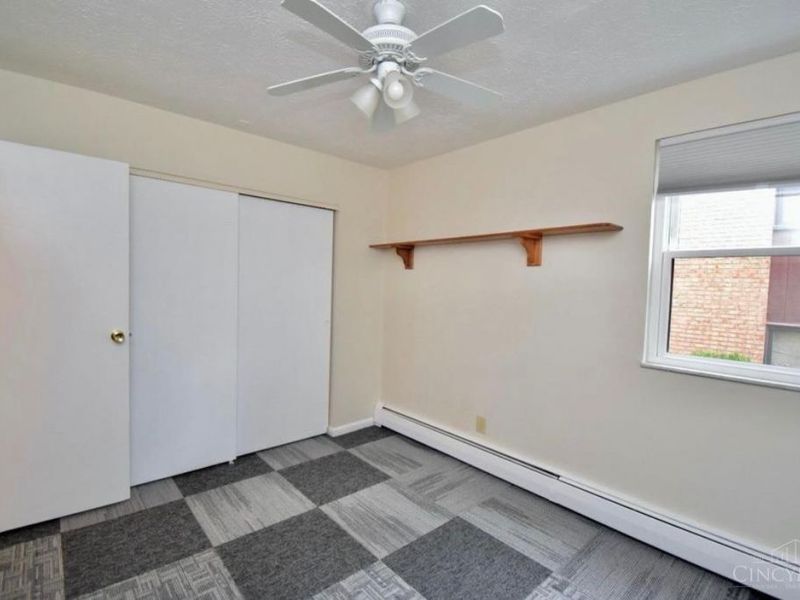 4908 Chalet Drive, Unit 403, Saint Bernard, OH 45217 Photo 3