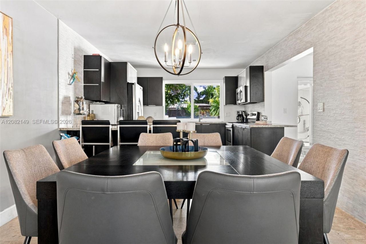 1103 Washington St, Hollywood, FL 33019 Photo