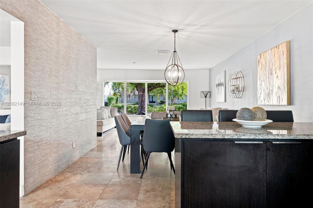 1103 Washington St, Hollywood, FL 33019 Photo