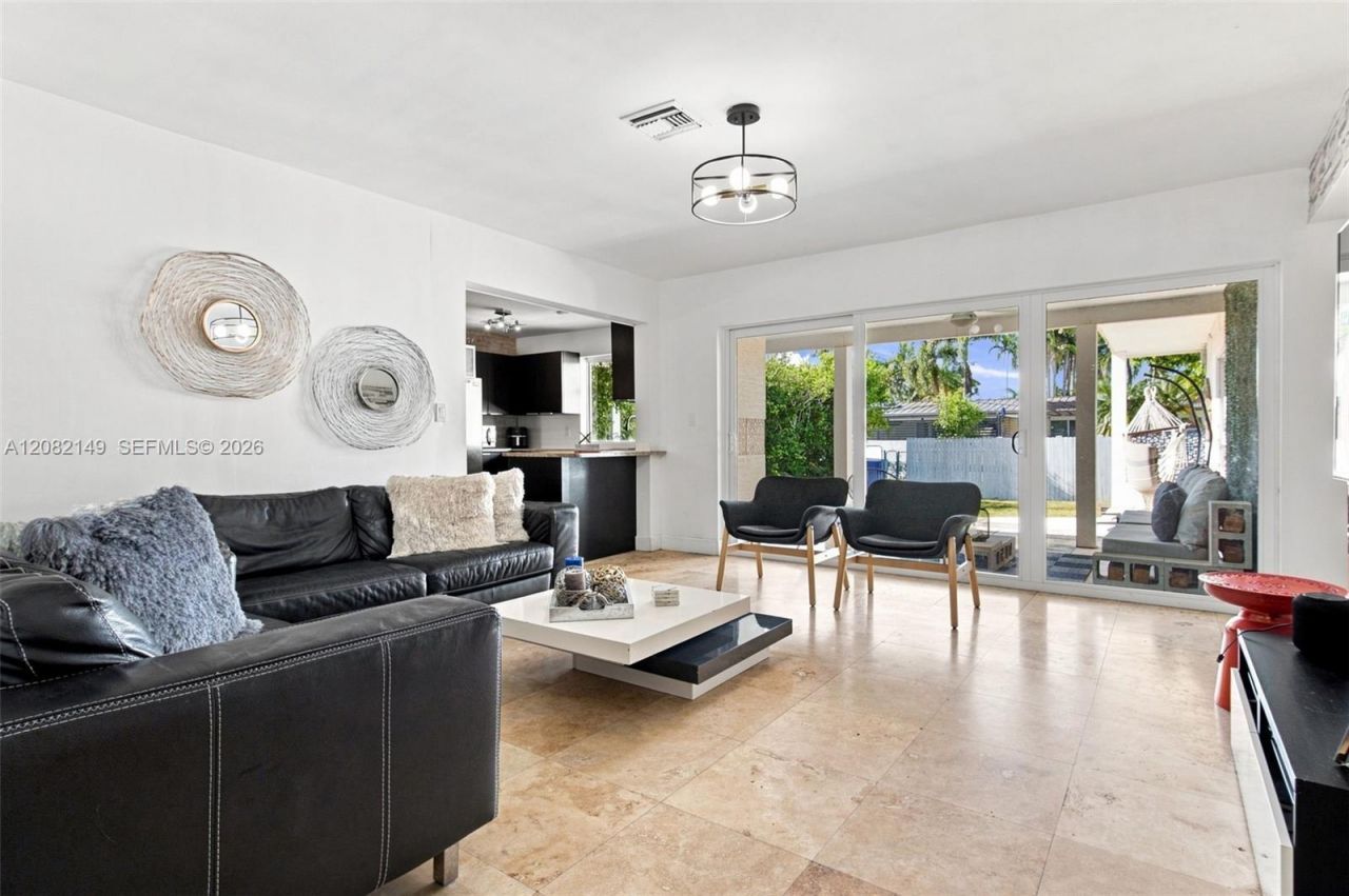 1103 Washington St, Hollywood, FL 33019 Photo