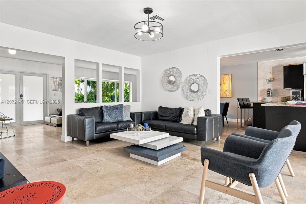 1103 Washington St, Hollywood, FL 33019 Photo