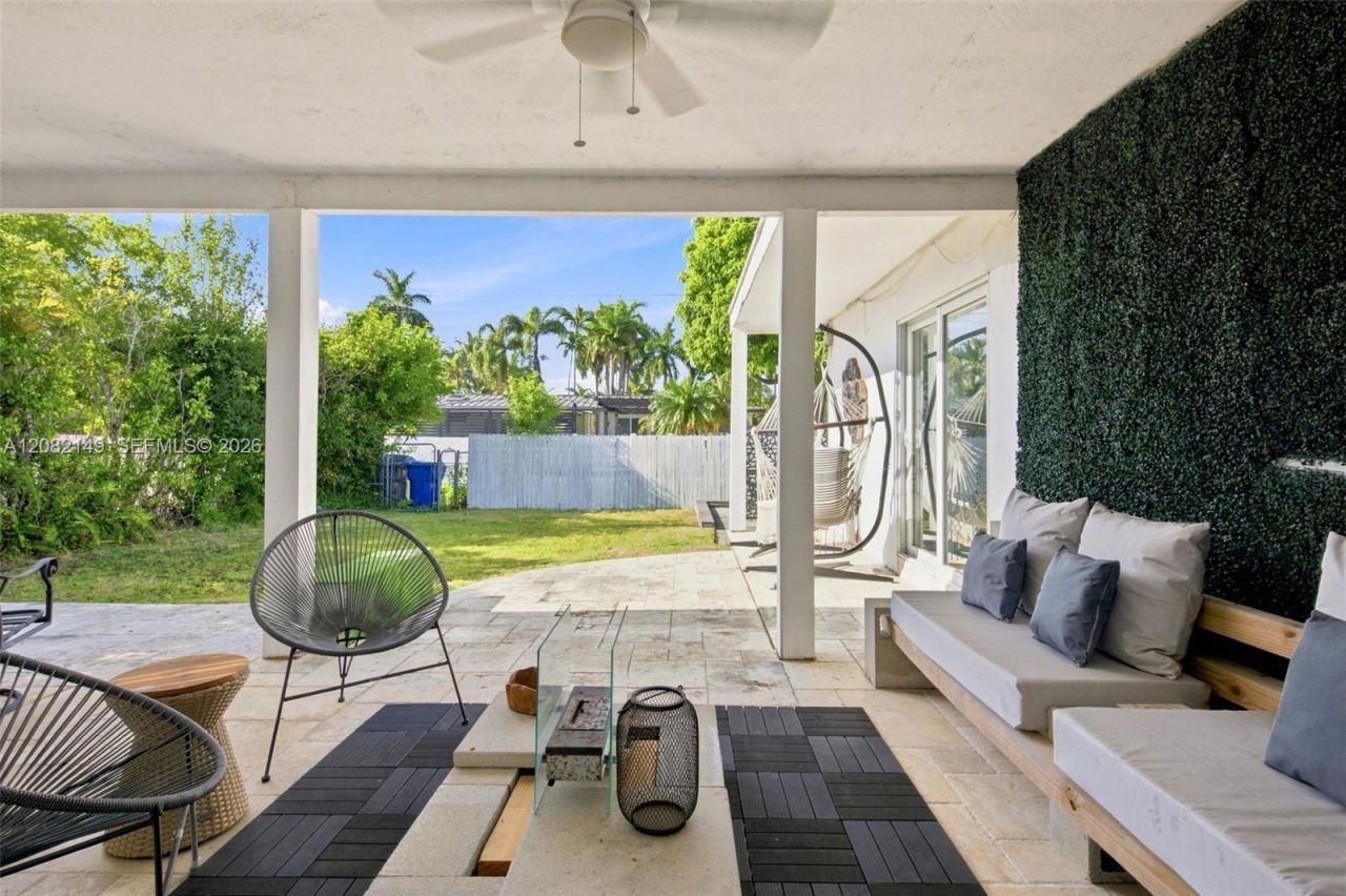 1103 Washington St, Hollywood, FL 33019 Photo