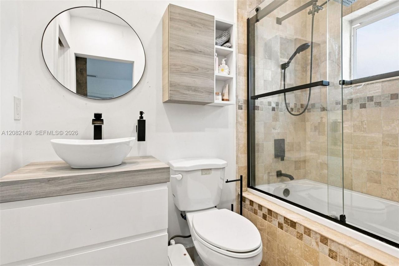 1103 Washington St, Hollywood, FL 33019 Photo
