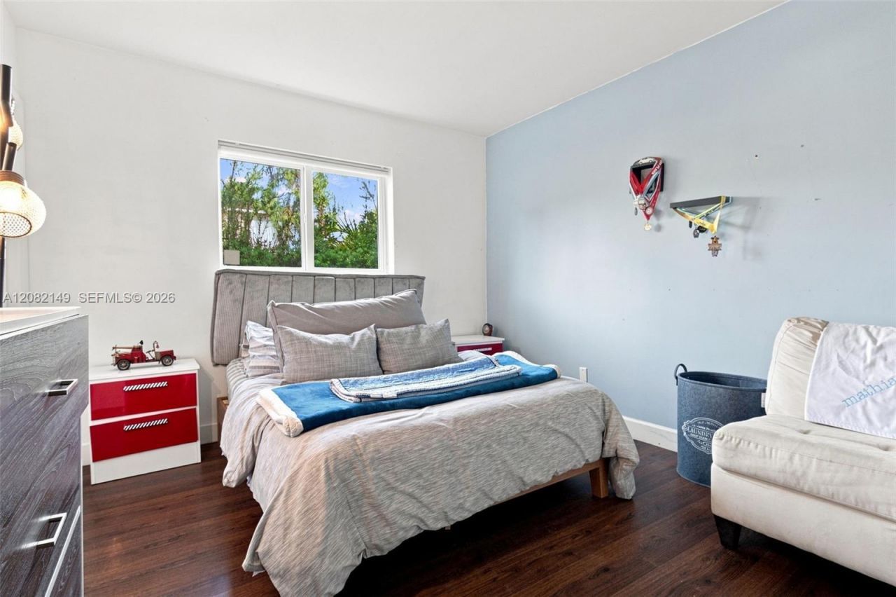 1103 Washington St, Hollywood, FL 33019 Photo