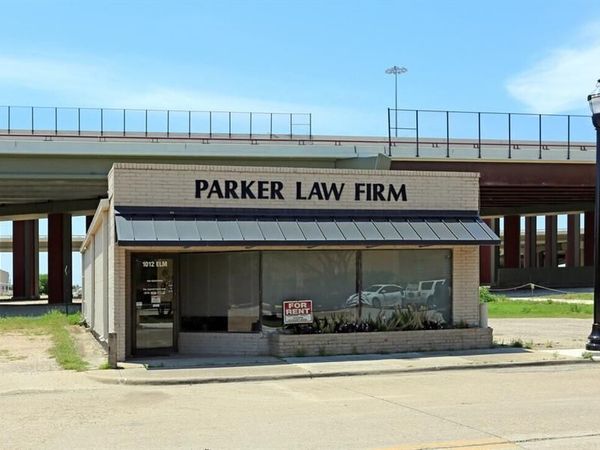 1012 S Elm Street , Carrollton, TX 75006