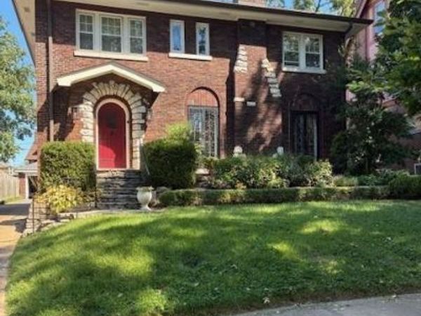 754 Yale Avenue, University City, MO 63130