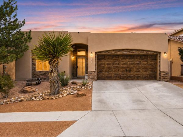 6548 Cliff Dweller Road NW, Albuquerque, NM 87114