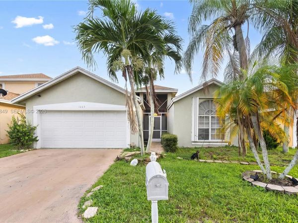 1065 W Fairfax Cir W , Boynton Beach, FL 33436