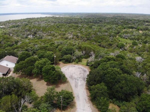 1320 Neches Court , Whitney, TX 76692