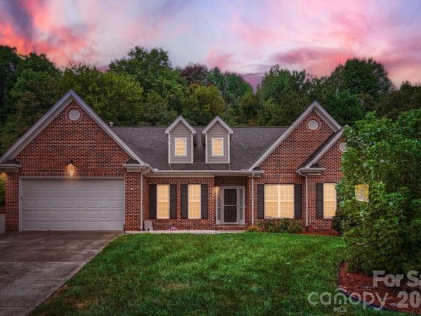 12015 Hampton Place Drive, Charlotte, NC 28269