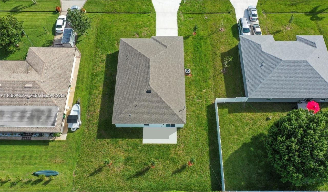811 SE Seahouse Dr , Port Saint Lucie, FL 34983 Photo