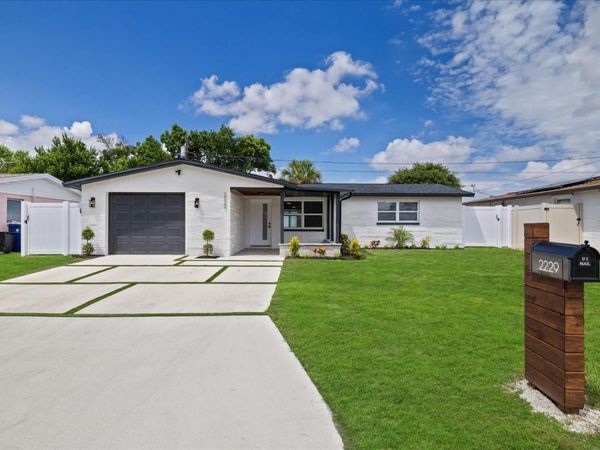 2229 ROSELAWN DRIVE , HOLIDAY, FL 34691