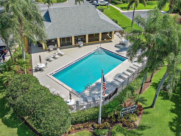 1002 Keystone Drive, Unit g, Jupiter, FL 33458