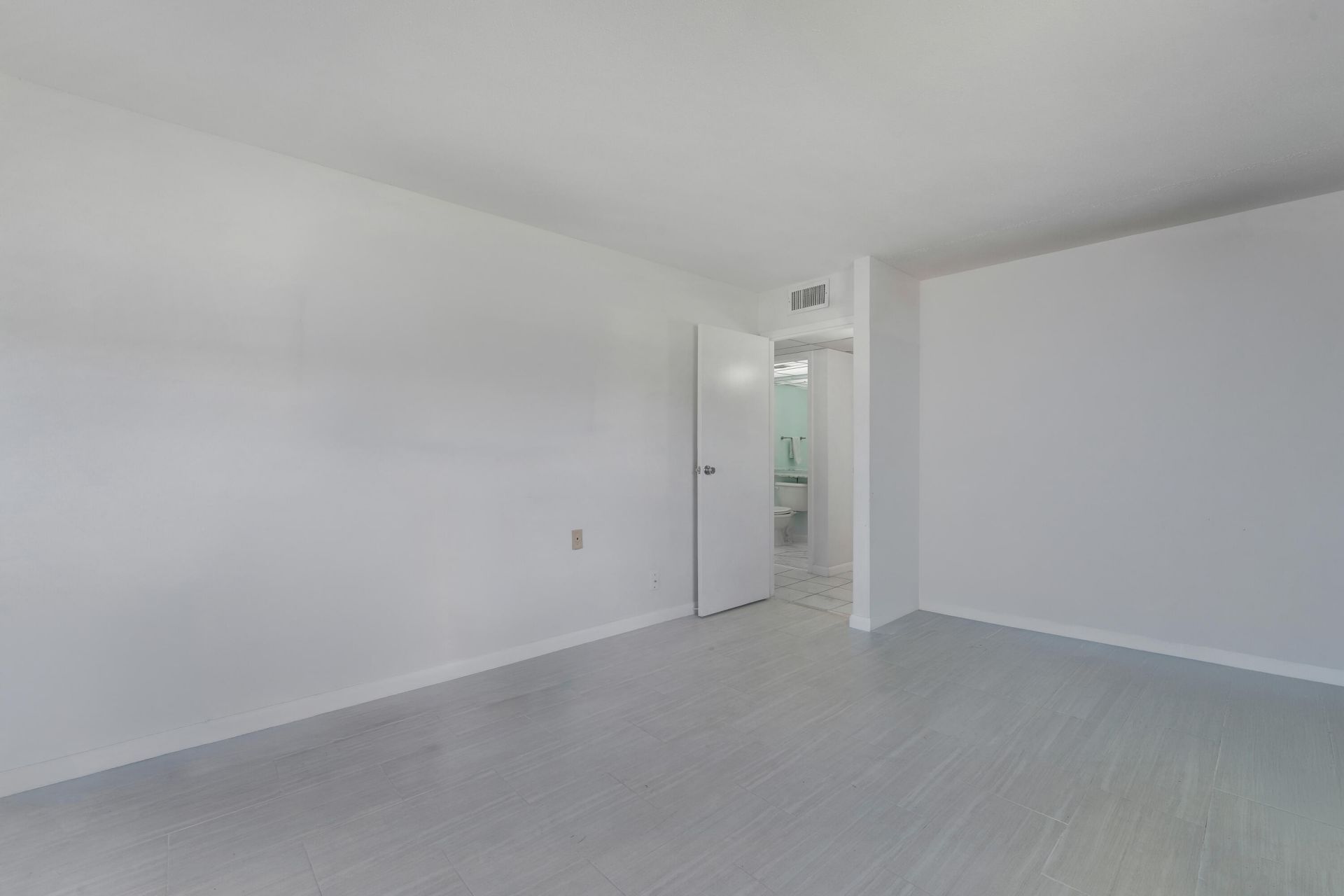 173 Valencia H, Delray Beach, FL 33446 Photo